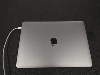 2020 Apple M1 MacBook Pro 13